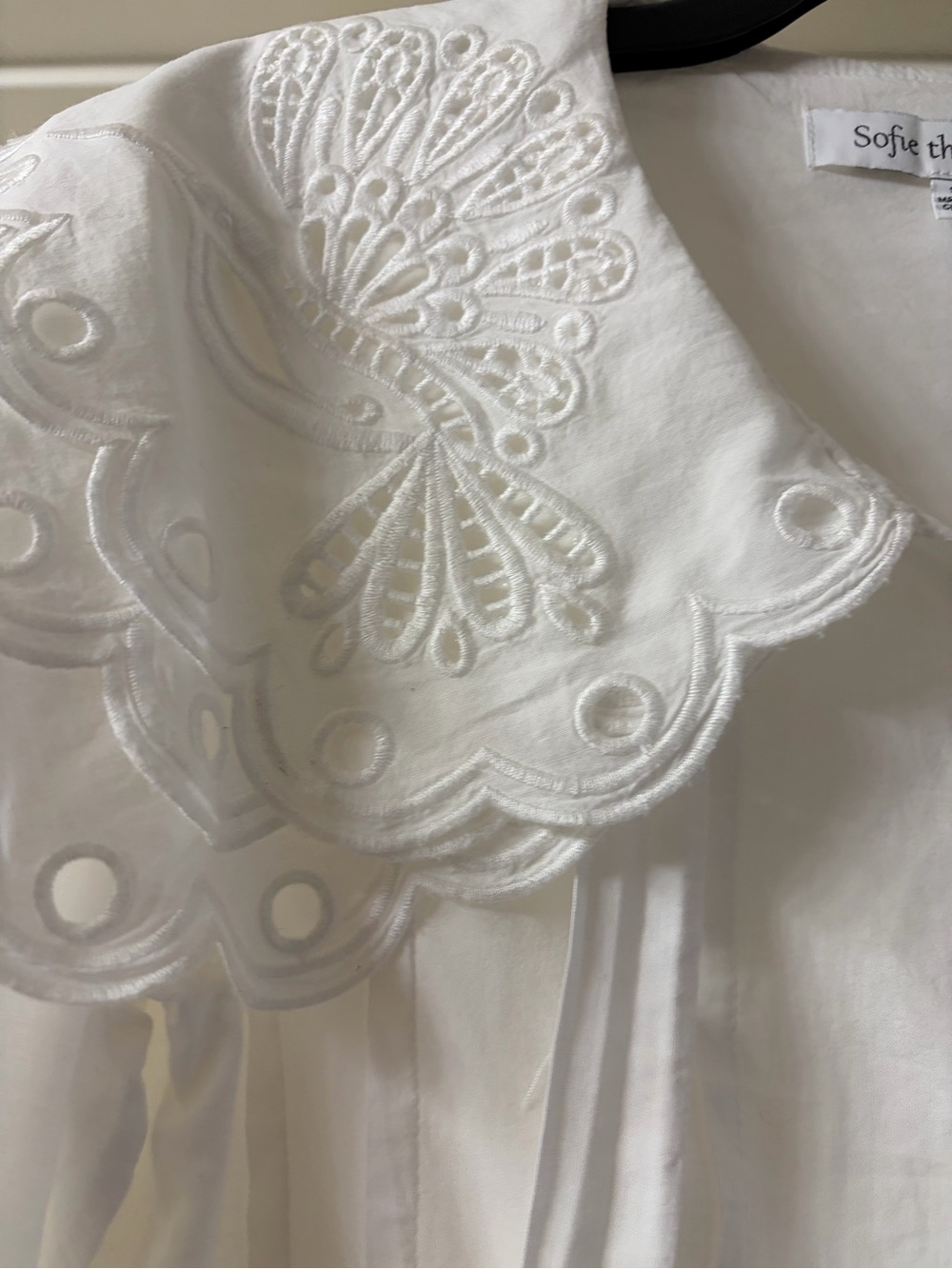 Sofie the Label White Embroidered Scalloped Collar Blouse - Picture 4 of 8